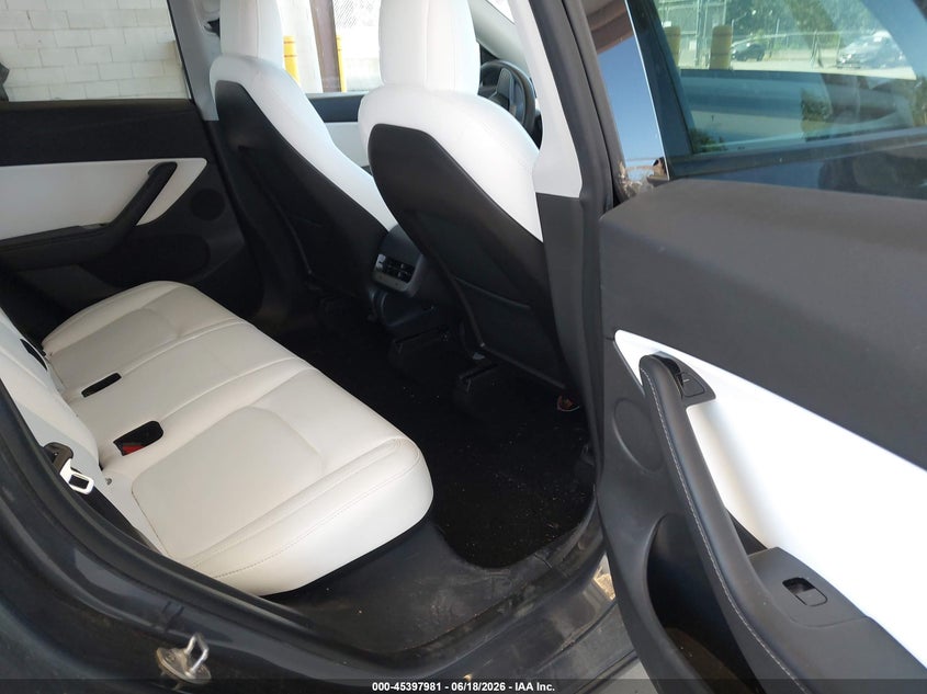 2020 Tesla Model y VIN 5YJYGDEE1LF018006 IAAI salvage auction — FRONT END, Salvage Title, sold $6,800 on 2026-07-23 (photo 8)