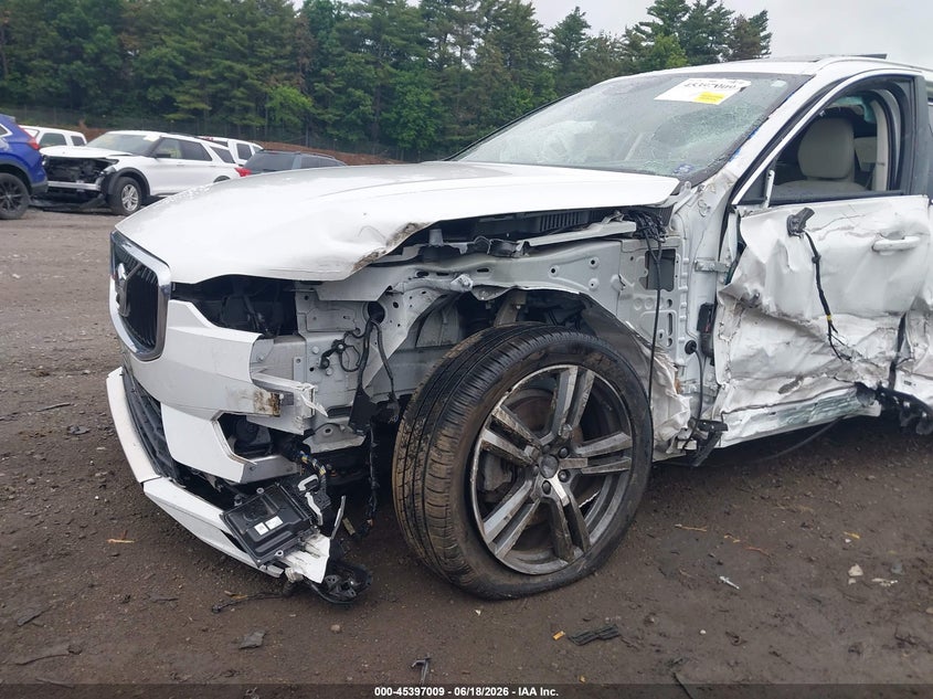 2021 Volvo Xc60 VIN YV4A22RK3M1741836 IAAI salvage auction — SIDE, Salvage (Massachusetts), sold $5,250 on 2026-08-14 (photo 6)