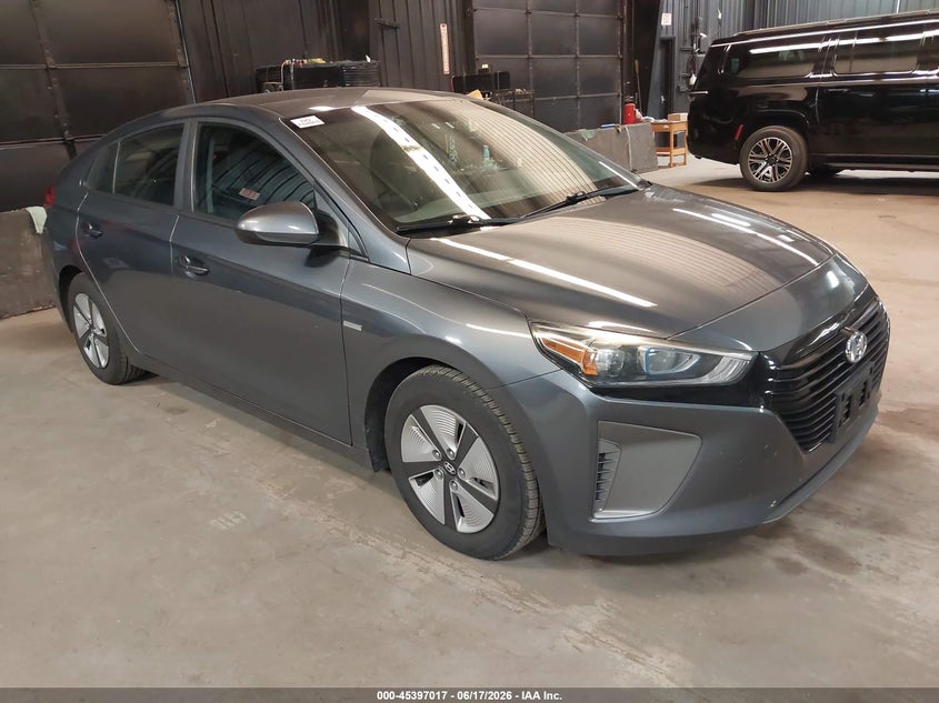 2019 Hyundai Ioniq hybrid VIN KMHC65LC9KU156964 IAAI salvage auction — NORMAL WEAR, Sf97 (New York), sold $9,475 on 2026-07-23 (photo 1)