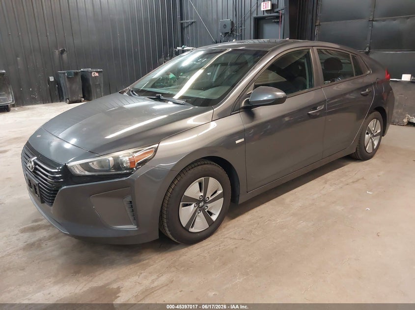 2019 Hyundai Ioniq hybrid VIN KMHC65LC9KU156964 IAAI salvage auction — NORMAL WEAR, Sf97 (New York), sold $9,475 on 2026-07-23 (photo 2)