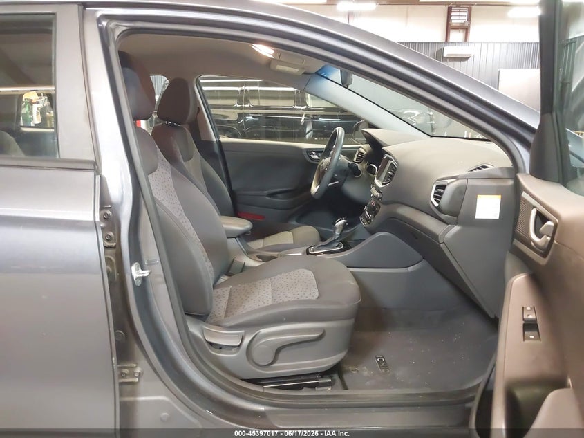 2019 Hyundai Ioniq hybrid VIN KMHC65LC9KU156964 IAAI salvage auction — NORMAL WEAR, Sf97 (New York), sold $9,475 on 2026-07-23 (photo 5)