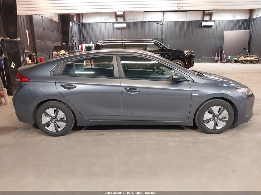 2019 Hyundai Ioniq hybrid VIN KMHC65LC9KU156964 IAAI salvage auction — NORMAL WEAR, Sf97 (New York), sold $9,475 on 2026-07-23 (photo 6)