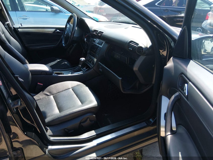 2006 Mercedes-benz C class VIN WDBRF52H26F731264 IAAI salvage auction — NORMAL WEAR, Original (Texas), sold $550 on 2026-08-15 (photo 5)