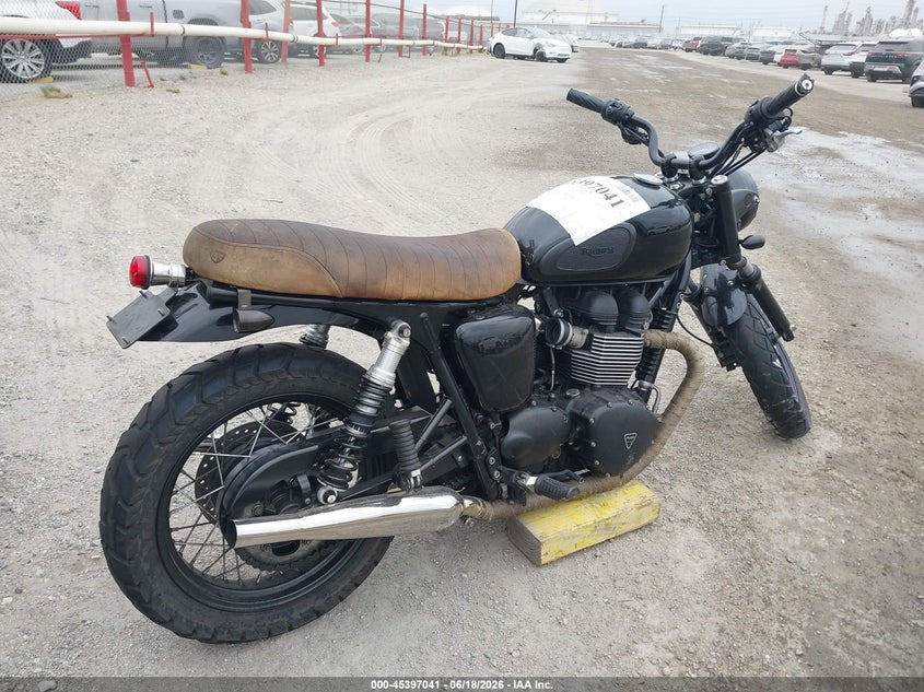 2015 Triumph motorcycle Bonneville VIN SMT910K12FT667722 IAAI salvage auction — FRONT END, Salvage (California), sold $300 on 2026-07-17 (photo 4)