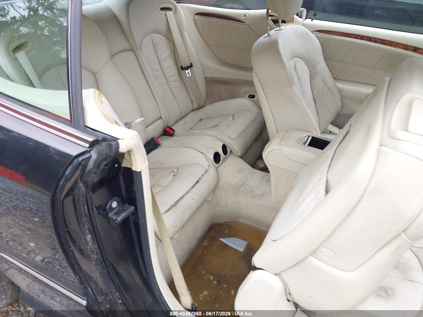 2006 Mercedes-benz Clk-class VIN WDBTK75G66T064622 IAAI salvage auction — NORMAL WEAR, Clear (Mississippi), sold $250 on 2026-07-10 (photo 8)