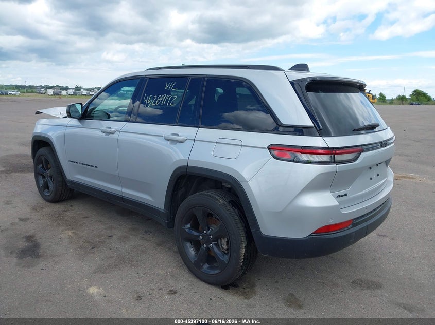2025 Jeep Grand cherokee VIN 1C4RJHAG7SC293816 IAAI salvage auction — FRONT END, Salvage (Minnesota), sold $11,950 on 2026-08-24 (photo 3)
