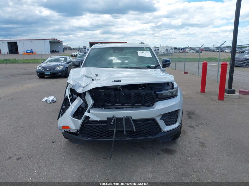 2025 Jeep Grand cherokee VIN 1C4RJHAG7SC293816 IAAI salvage auction — FRONT END, Salvage (Minnesota), sold $11,950 on 2026-08-24 (photo 6)