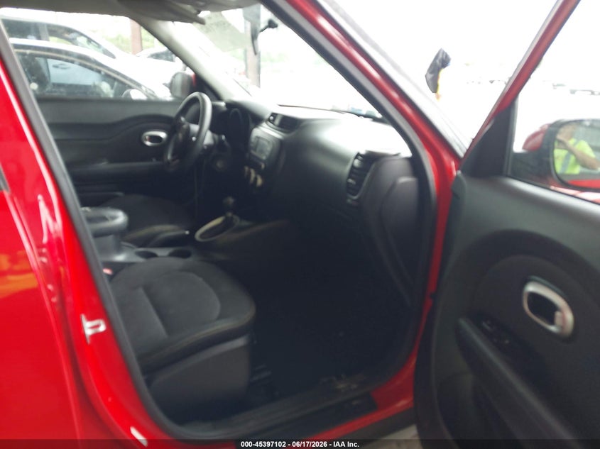2016 Kia Soul VIN KNDJP3A55G7819048 IAAI salvage auction — LEFT SIDE, Rebuildable (Florida), sold $350 on 2026-07-28 (photo 5)