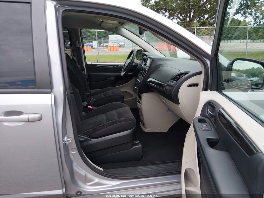 2018 Dodge Grand caravan VIN 2C4RDGBG2JR296841 IAAI salvage auction — NORMAL WEAR, Sf97 (Tennessee), sold $13,900 on 2026-08-12 (photo 5)