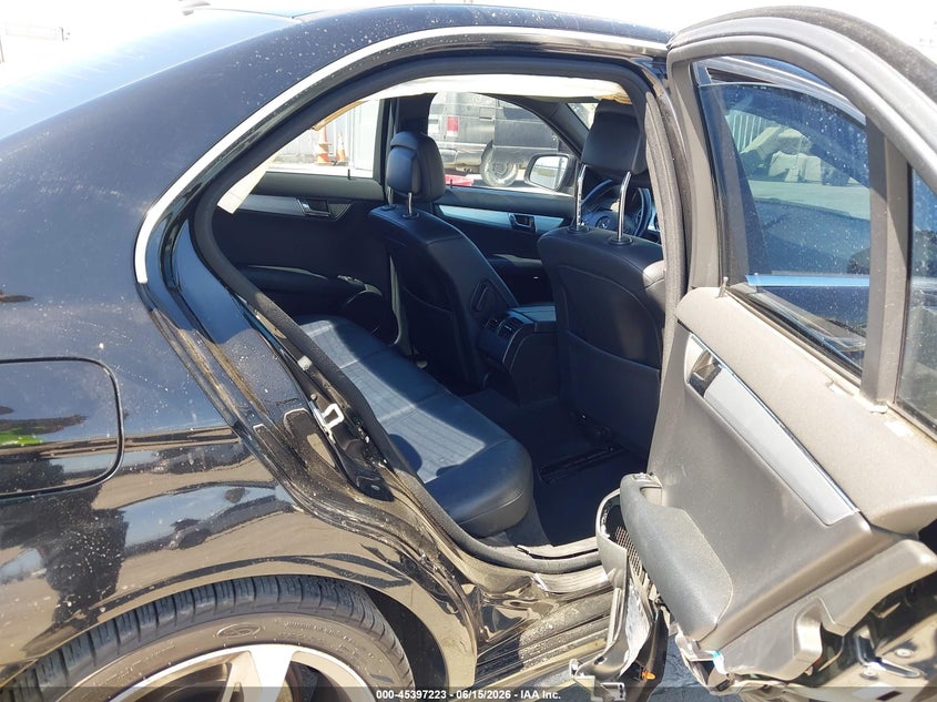 2008 Mercedes-benz C class VIN WDDGF54X28R018269 IAAI salvage auction — RIGHT SIDE, Salvage (California), sold $325 on 2026-07-29 (photo 8)