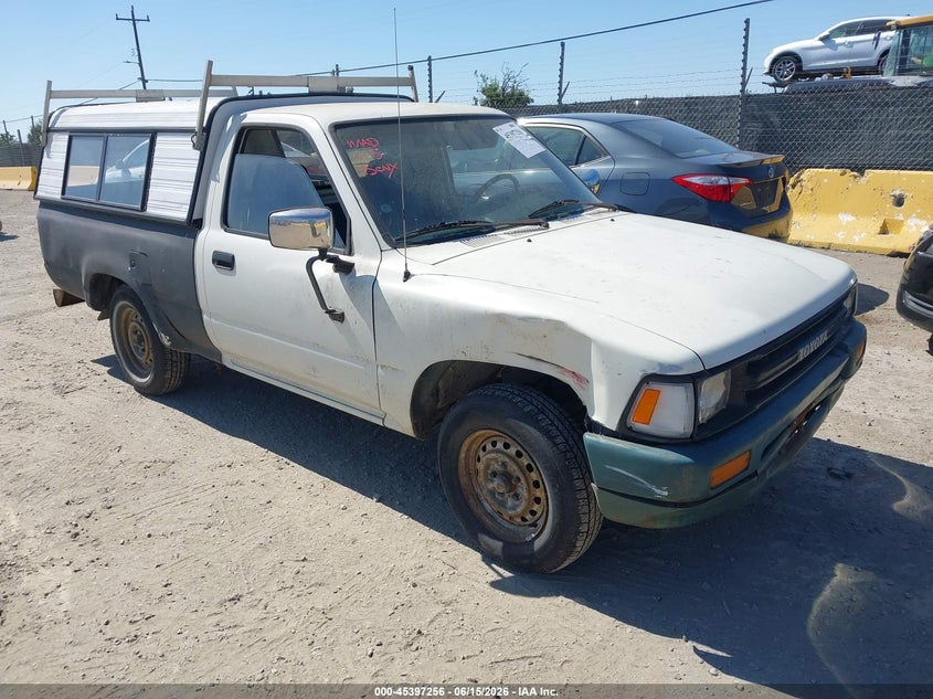1989 Toyota Pickup VIN JT4RN81R3K5027767 IAAI salvage auction — NORMAL WEAR, Clear - Dealer Only (California), sold $1,650 on 2026-07-09 (photo 1)