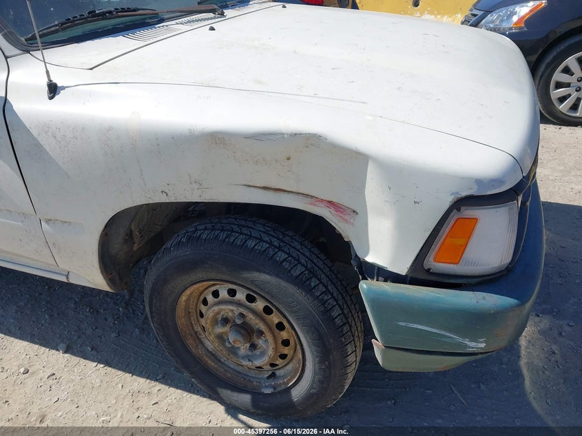 1989 Toyota Pickup VIN JT4RN81R3K5027767 IAAI salvage auction — NORMAL WEAR, Clear - Dealer Only (California), sold $1,650 on 2026-07-09 (photo 6)