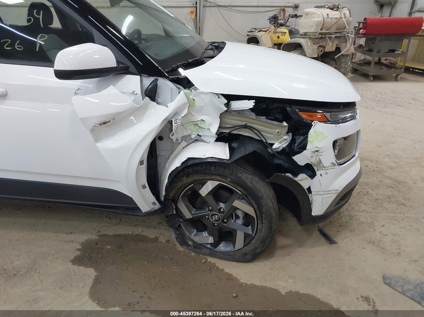 2026 Hyundai Venue VIN KMHRC8A30TU421747 IAAI salvage auction — RIGHT FRONT, Salvage Title, sold $6,200 on 2026-07-30 (photo 6)