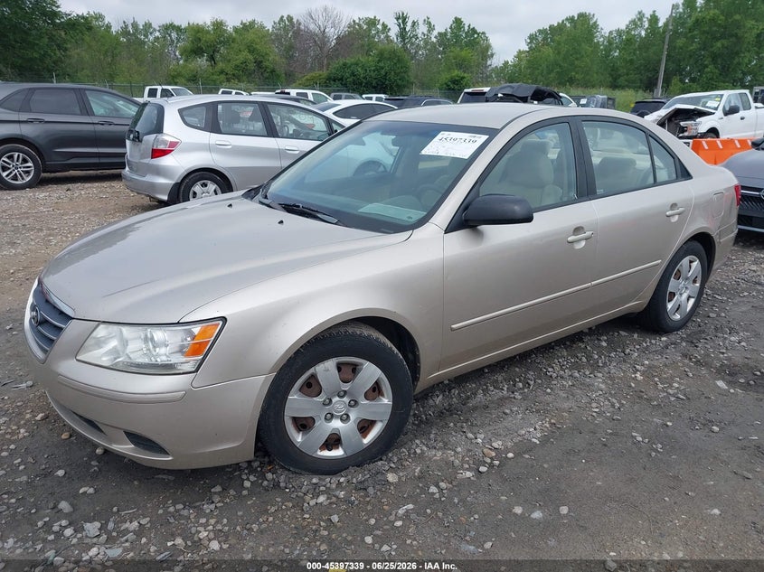 2009 Hyundai Sonata VIN 5NPET46C79H477269 IAAI salvage auction — NORMAL WEAR, Clear (Oklahoma), sold $275 on 2026-07-16 (photo 2)