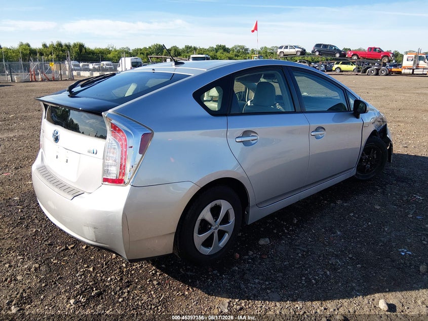2013 Toyota Prius VIN JTDKN3DU2D5671199 IAAI salvage auction — RIGHT FRONT, Salvage Title, sold $2,600 on 2026-07-22 (photo 4)