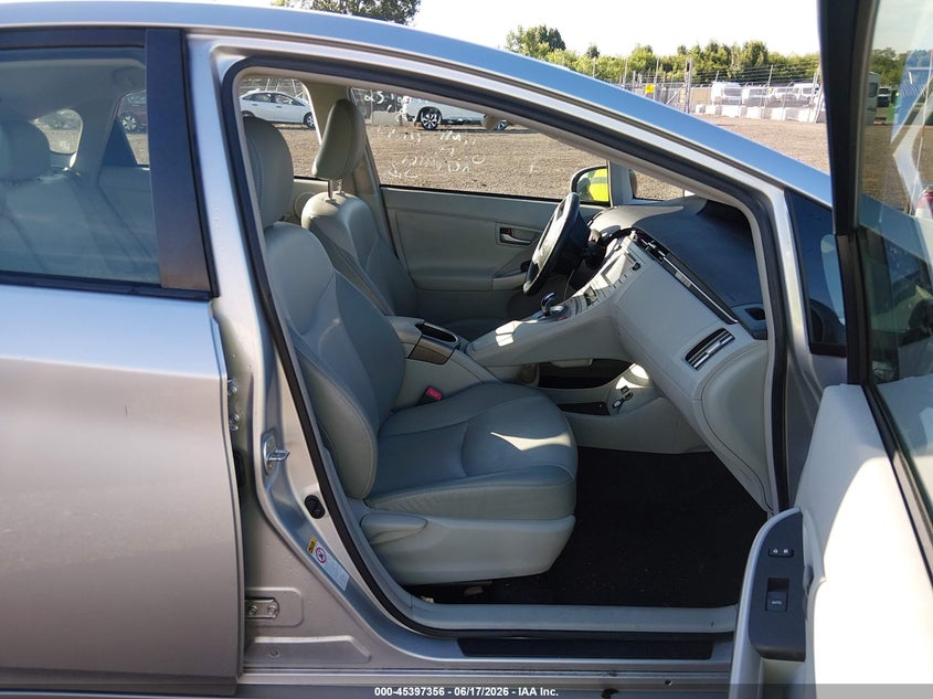 2013 Toyota Prius VIN JTDKN3DU2D5671199 IAAI salvage auction — RIGHT FRONT, Salvage Title, sold $2,600 on 2026-07-22 (photo 5)