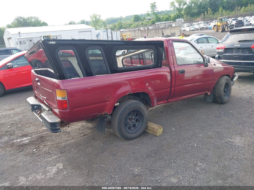 1990 Toyota Pickup VIN JT4RN81R2L5089999 IAAI salvage auction — NORMAL WEAR, Clear (Pennsylvania), sold $850 on 2026-07-28 (photo 4)