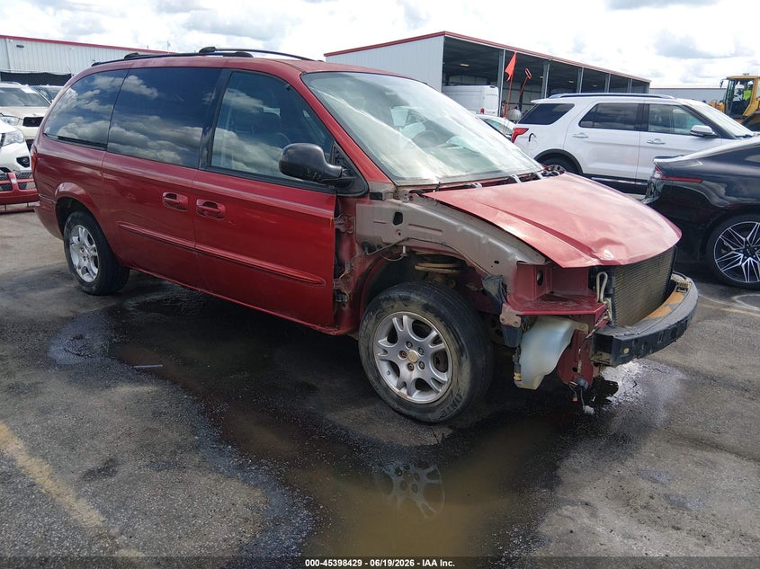 2003 Dodge Caravan VIN 2D4GP74L33R244178 IAAI salvage auction — FRONT END, Salvage (South Carolina), sold $375 on 2026-07-23 (photo 1)