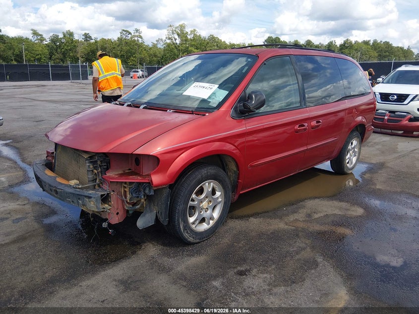 2003 Dodge Caravan VIN 2D4GP74L33R244178 IAAI salvage auction — FRONT END, Salvage (South Carolina), sold $375 on 2026-07-23 (photo 2)