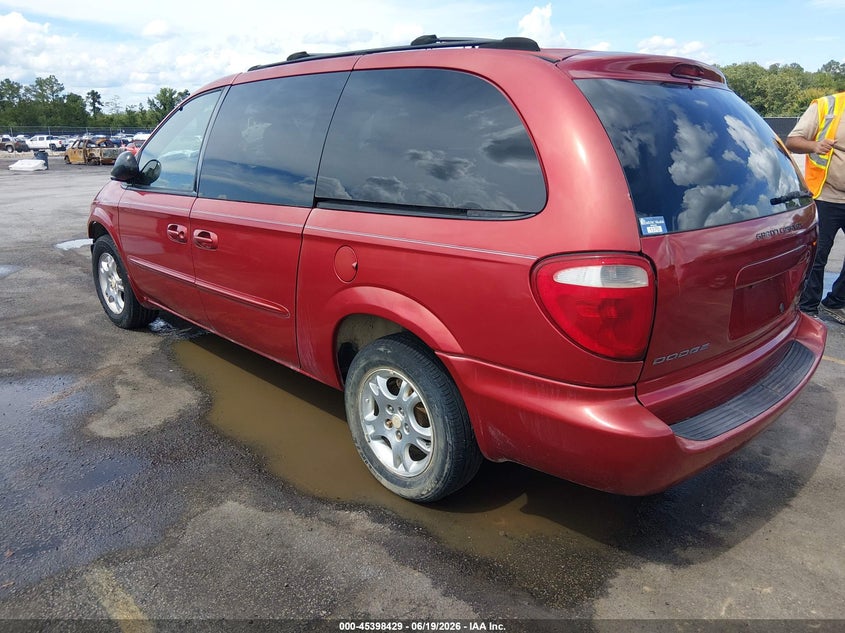 2003 Dodge Caravan VIN 2D4GP74L33R244178 IAAI salvage auction — FRONT END, Salvage (South Carolina), sold $375 on 2026-07-23 (photo 3)