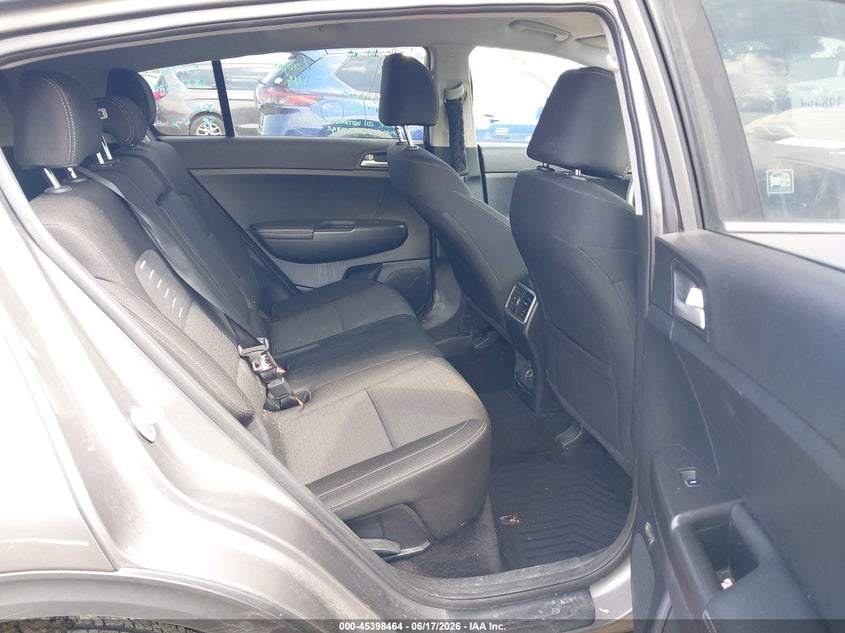2018 Kia Sportage VIN KNDPMCAC4J7447744 IAAI salvage auction — RIGHT SIDE, Mv-907A (New York), sold $2,600 on 2026-07-29 (photo 8)