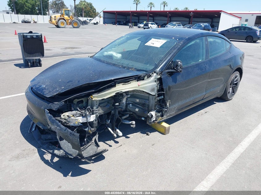 2025 Tesla Model 3 VIN 5YJ3E1ET6SF985335 IAAI salvage auction — LEFT FRONT, Salvage Title, sold $10,600 on 2026-07-21 (photo 2)