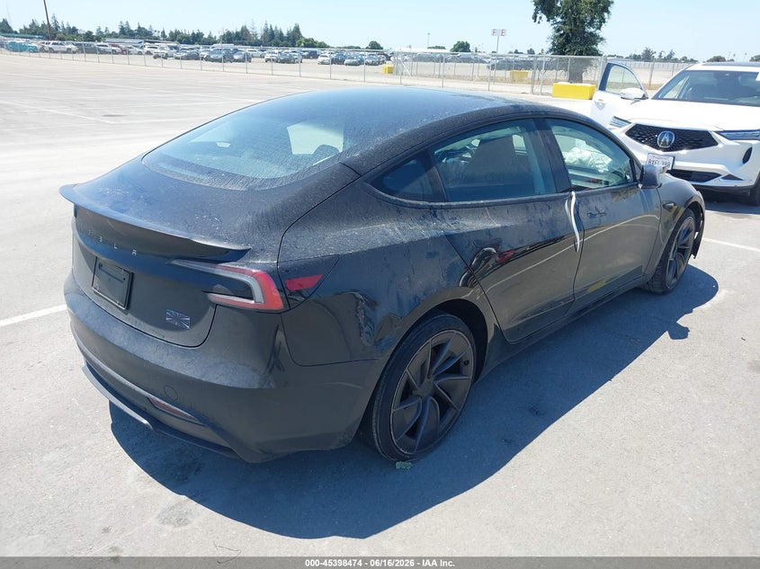 2025 Tesla Model 3 VIN 5YJ3E1ET6SF985335 IAAI salvage auction — LEFT FRONT, Salvage Title, sold $10,600 on 2026-07-21 (photo 4)