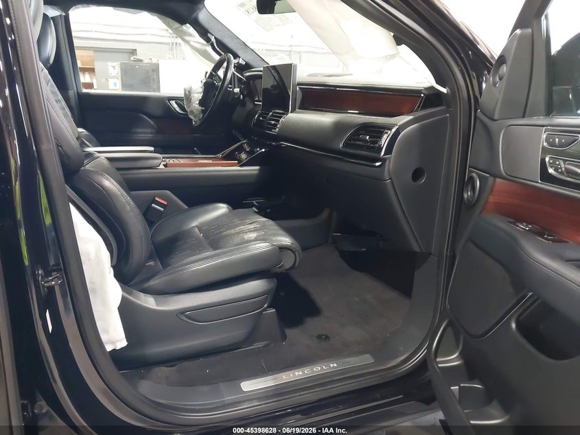 2022 Lincoln Navigator VIN 5LMJJ3LT3NEL10154 IAAI salvage auction — FRONT END, Mv-907A (New York), sold $14,200 on 2026-07-22 (photo 5)