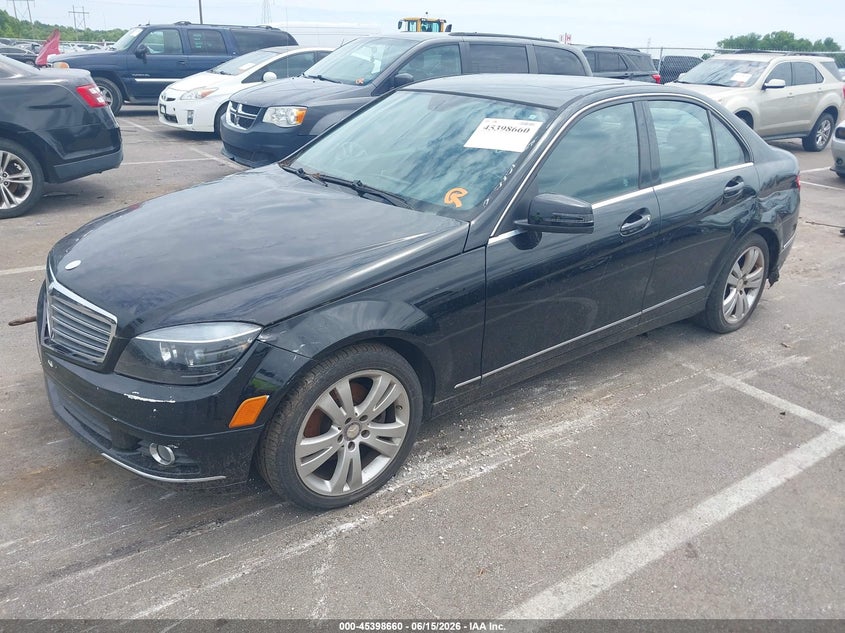 2010 Mercedes-benz C class VIN WDDGF8BB3AF471543 IAAI salvage auction — NORMAL WEAR, Clear (Tennessee), sold $500 on 2026-07-28 (photo 2)