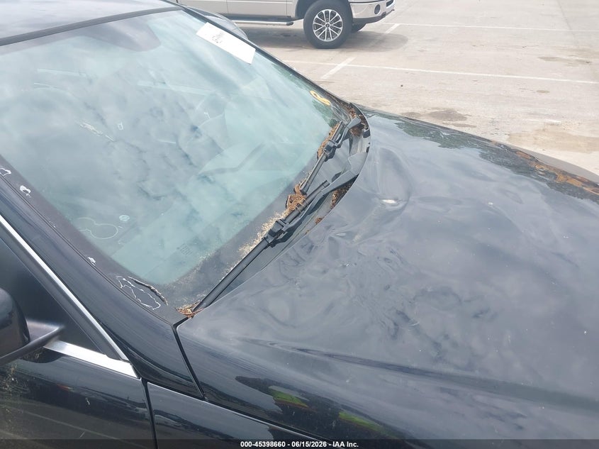 2010 Mercedes-benz C class VIN WDDGF8BB3AF471543 IAAI salvage auction — NORMAL WEAR, Clear (Tennessee), sold $500 on 2026-07-28 (photo 6)