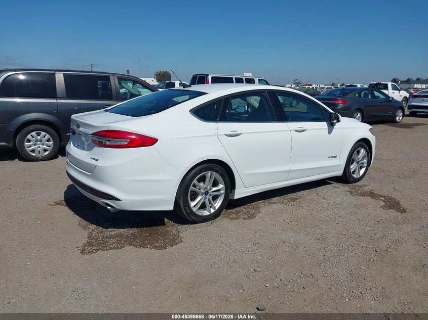 2018 Ford Fusion VIN 3FA6P0UU5JR254555 IAAI salvage auction — NORMAL WEAR, Sf97 (California), sold $9,600 on 2026-07-29 (photo 4)