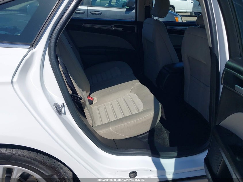 2018 Ford Fusion VIN 3FA6P0UU5JR254555 IAAI salvage auction — NORMAL WEAR, Sf97 (California), sold $9,600 on 2026-07-29 (photo 8)