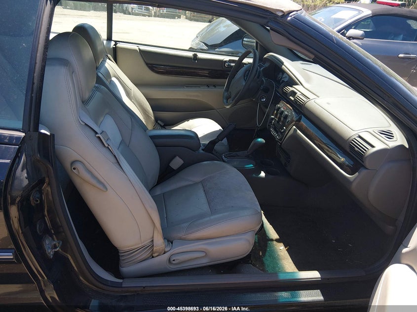 2004 Chrysler Sebring VIN 1C3EL65R84N157246 IAAI salvage auction — FRONT END, Salvage - Greater Than 75% (Maryland), sold $275 on 2026-07-09 (photo 5)