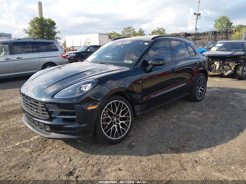 2019 Porsche Macan VIN WP1AA2A58KLB00497 IAAI salvage auction — RIGHT FRONT, Salvage Title, sold $15,600 on 2026-08-15 (photo 2)