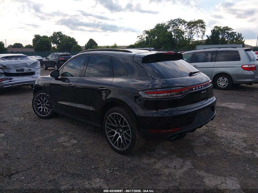 2019 Porsche Macan VIN WP1AA2A58KLB00497 IAAI salvage auction — RIGHT FRONT, Salvage Title, sold $15,600 on 2026-08-15 (photo 3)