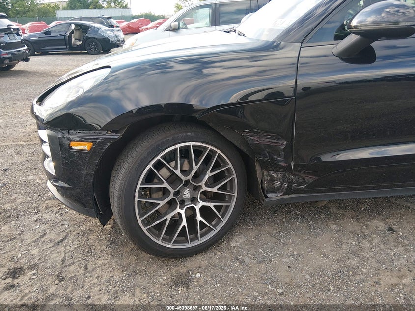 2019 Porsche Macan VIN WP1AA2A58KLB00497 IAAI salvage auction — RIGHT FRONT, Salvage Title, sold $15,600 on 2026-08-15 (photo 6)