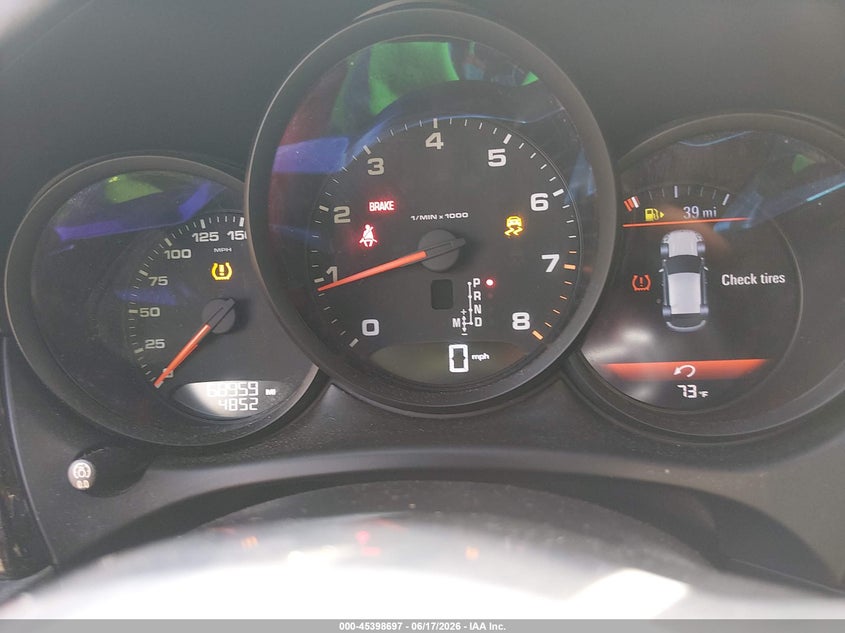 2019 Porsche Macan VIN WP1AA2A58KLB00497 IAAI salvage auction — RIGHT FRONT, Salvage Title, sold $15,600 on 2026-08-15 (photo 7)