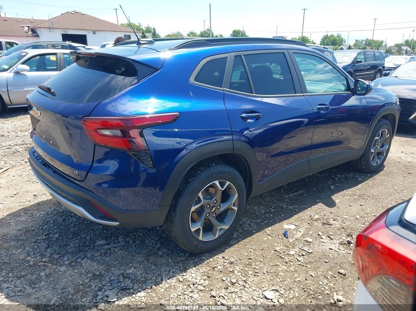 2024 Chevrolet Trax VIN KL77LHE2XRC104325 IAAI salvage auction — REAR END, Salvage Title, sold $1,750 on 2026-07-22 (photo 4)