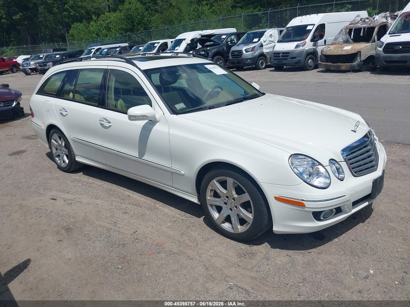 2007 Mercedes-benz E-klasse VIN WDBUH87X67X217290 IAAI salvage auction — LEFT FRONT, Clear (Massachusetts), sold $425 on 2026-07-31 (photo 1)