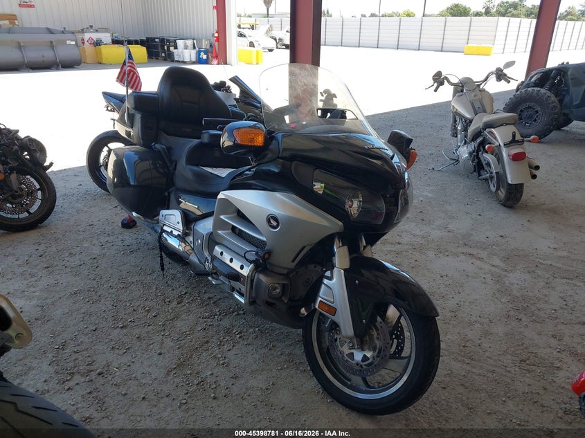 2012 Honda Gl1800c VIN JH2SC68G0CK001041 IAAI salvage auction — FRONT END, Salvage (California), sold $4,500 on 2026-07-14 (photo 1)