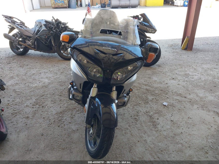 2012 Honda Gl1800c VIN JH2SC68G0CK001041 IAAI salvage auction — FRONT END, Salvage (California), sold $4,500 on 2026-07-14 (photo 5)