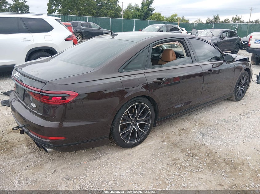2020 Audi S8 VIN WAU8SAF84LN007005 IAAI salvage auction — FRONT END, Salvage (Kentucky), sold $18,900 on 2026-08-01 (photo 4)