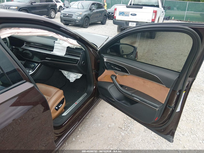 2020 Audi S8 VIN WAU8SAF84LN007005 IAAI salvage auction — FRONT END, Salvage (Kentucky), sold $18,900 on 2026-08-01 (photo 5)