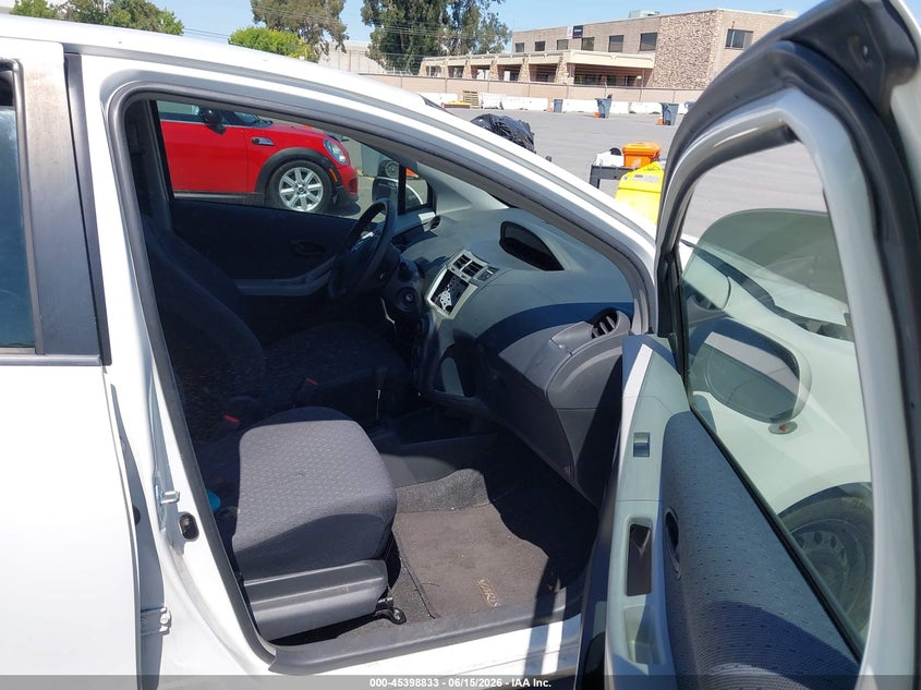 2009 Toyota Yaris VIN JTDKT903895234188 IAAI salvage auction — NORMAL WEAR, Clear - Dealer Only (California), sold $750 on 2026-07-13 (photo 5)