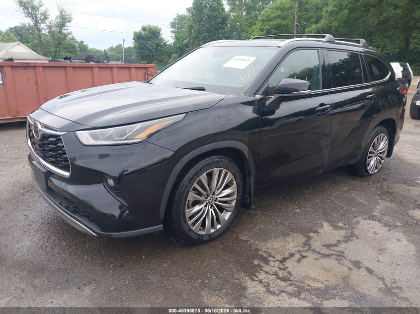 2022 Toyota Highlander VIN 5TDFZRBH6NS206242 IAAI salvage auction — SIDE, Salvage - Greater Than 75% (Maryland), sold $18,800 on 2026-08-01 (photo 2)