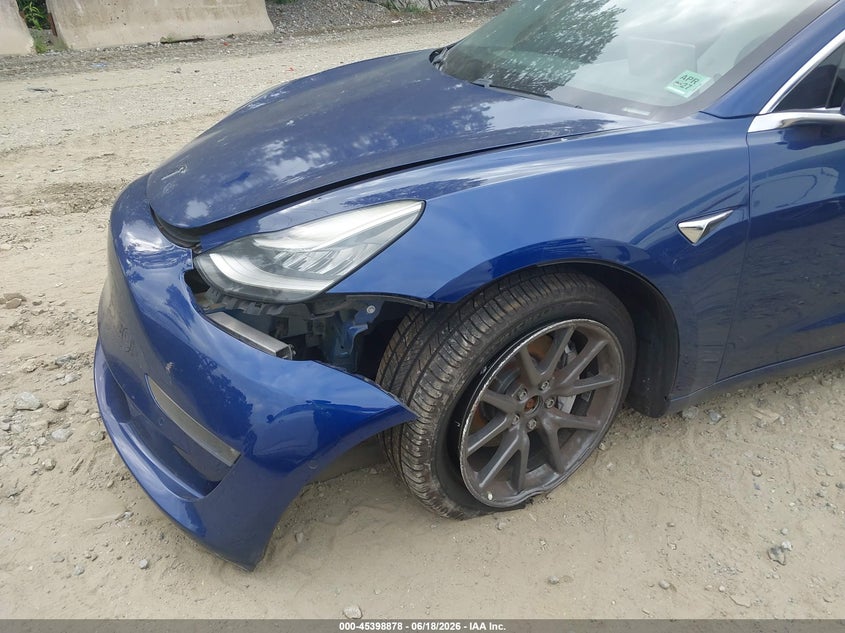 2018 Tesla Model 3 VIN 5YJ3E1EB1JF086081 IAAI salvage auction — FRONT END, Salvage Title, sold $4,750 on 2026-07-23 (photo 6)