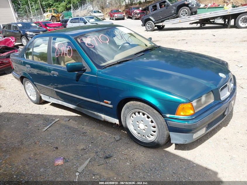 1994 BMW 3 series VIN WBACB432XRFM00828 IAAI salvage auction — LEFT & RIGHT, Salvage (Pennsylvania), sold $400 on 2026-07-07 (photo 1)