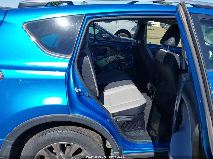 2018 Toyota Rav 4 VIN JTMDJREV6JD165097 IAAI salvage auction — FRONT END, Salvage (Oregon), sold $7,200 on 2026-07-31 (photo 8)