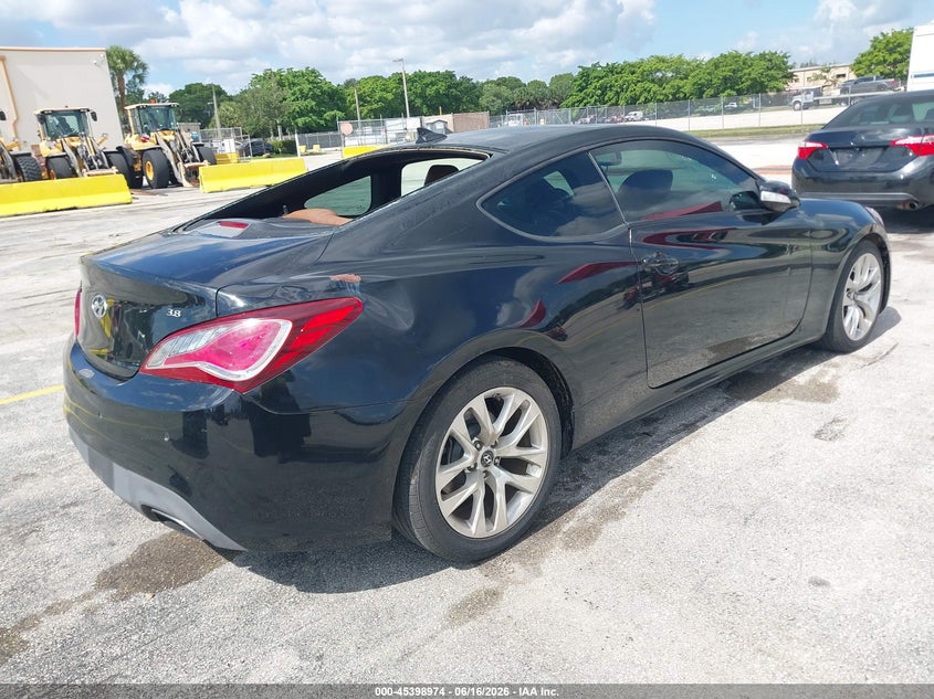 2013 Hyundai Genesis VIN KMHHU6KJ2DU079763 IAAI salvage auction — RIGHT SIDE, Salvage (Mississippi), sold $1,050 on 2026-07-23 (photo 4)