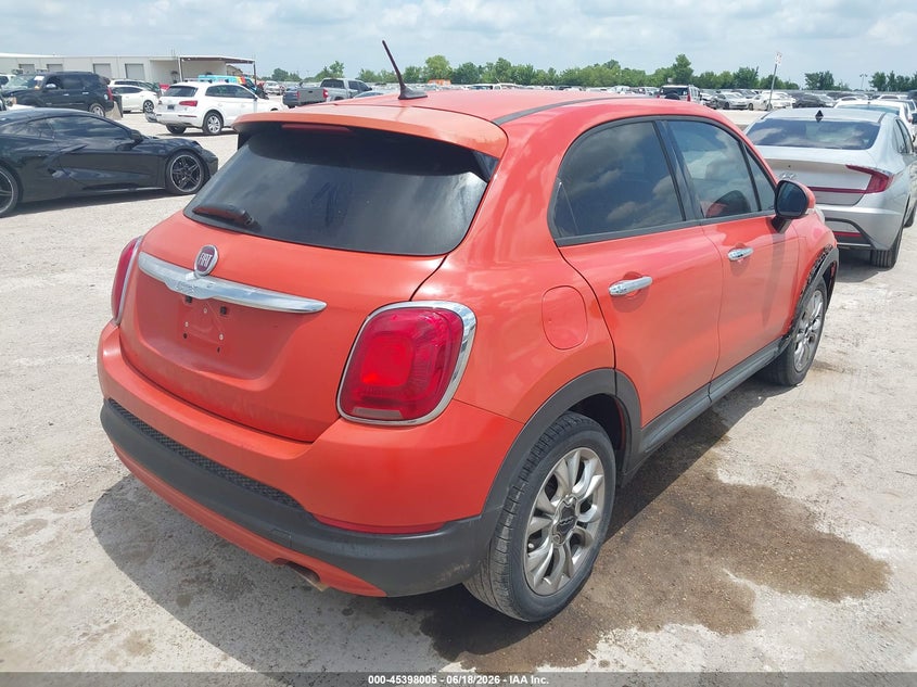 2016 Fiat 500x VIN ZFBCFXBT7GP371835 IAAI salvage auction — NORMAL WEAR, Clear (Montana), sold $1,375 on 2026-07-15 (photo 4)